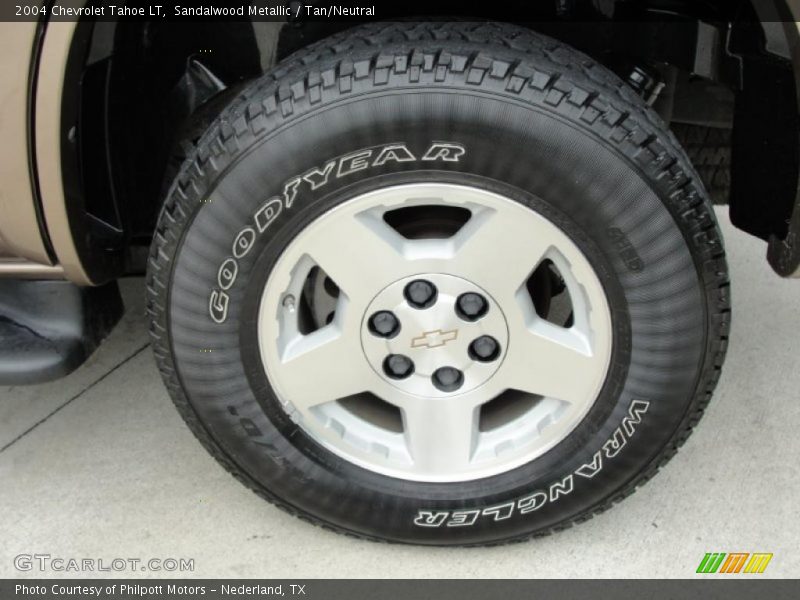 Sandalwood Metallic / Tan/Neutral 2004 Chevrolet Tahoe LT