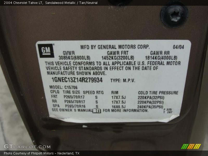 Sandalwood Metallic / Tan/Neutral 2004 Chevrolet Tahoe LT