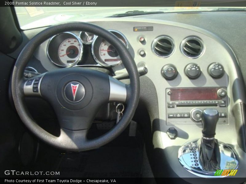Cool Silver / Ebony 2008 Pontiac Solstice Roadster