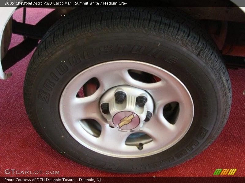 Summit White / Medium Gray 2005 Chevrolet Astro AWD Cargo Van