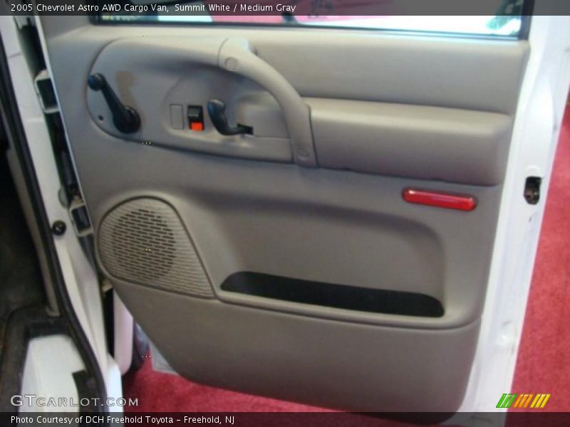 Summit White / Medium Gray 2005 Chevrolet Astro AWD Cargo Van