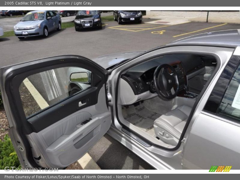 Light Platinum / Light Gray 2005 Cadillac STS V8