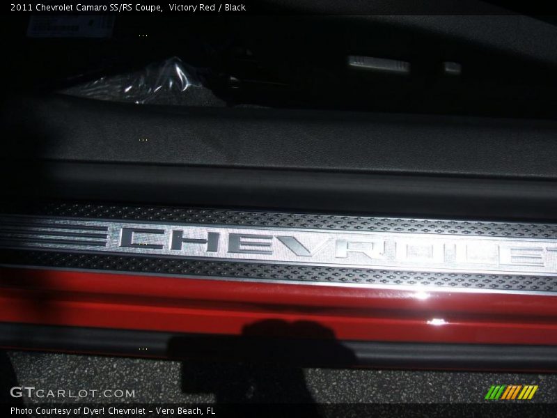 Victory Red / Black 2011 Chevrolet Camaro SS/RS Coupe
