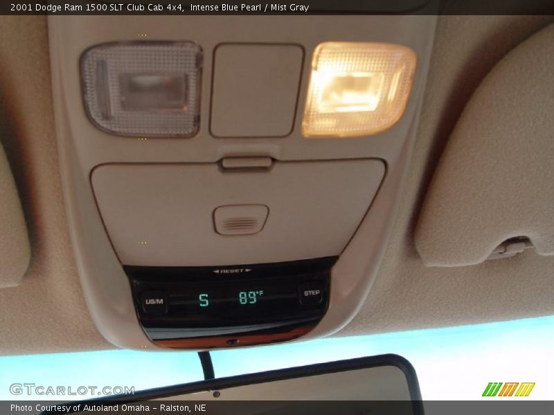 Intense Blue Pearl / Mist Gray 2001 Dodge Ram 1500 SLT Club Cab 4x4