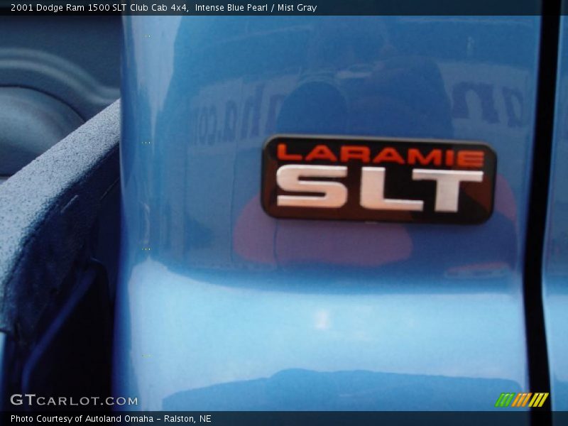Intense Blue Pearl / Mist Gray 2001 Dodge Ram 1500 SLT Club Cab 4x4