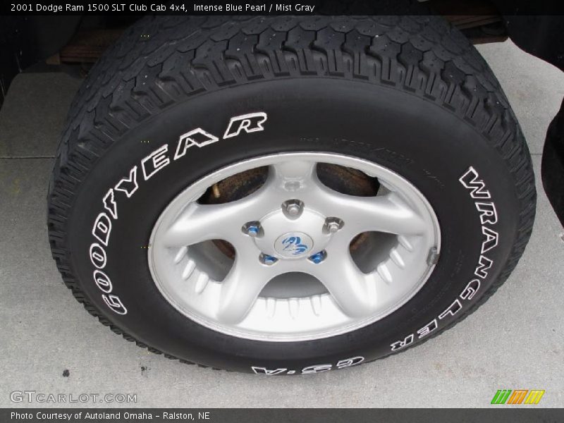 Intense Blue Pearl / Mist Gray 2001 Dodge Ram 1500 SLT Club Cab 4x4