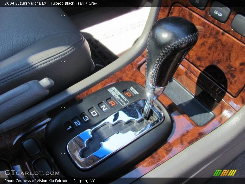 Tuxedo Black Pearl / Gray 2004 Suzuki Verona EX