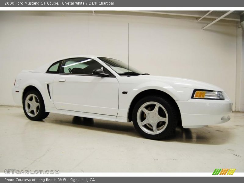 Crystal White / Dark Charcoal 2000 Ford Mustang GT Coupe