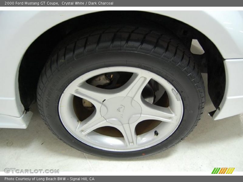 Crystal White / Dark Charcoal 2000 Ford Mustang GT Coupe