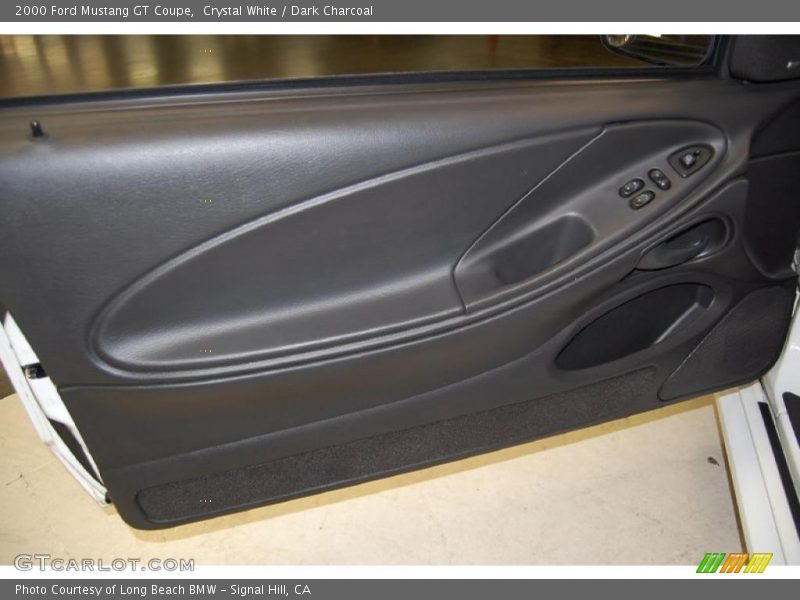 Crystal White / Dark Charcoal 2000 Ford Mustang GT Coupe