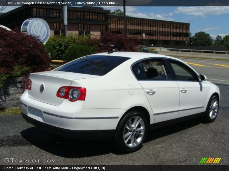 Candy White / Deep Black 2009 Volkswagen Passat Komfort Sedan