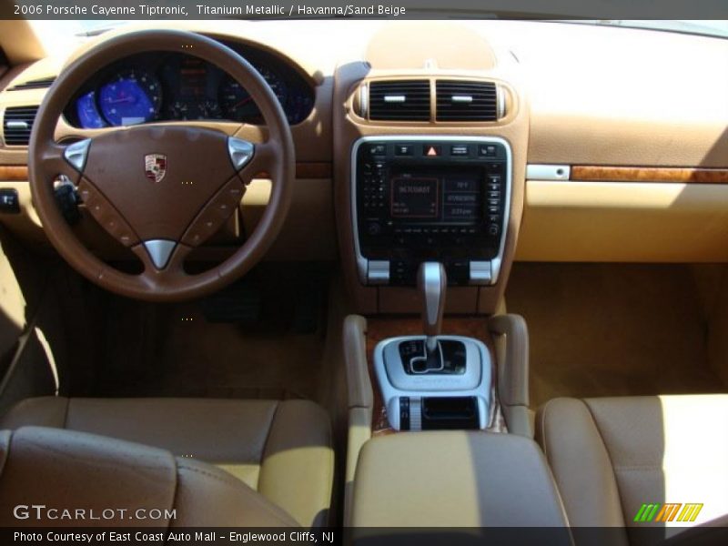 Titanium Metallic / Havanna/Sand Beige 2006 Porsche Cayenne Tiptronic