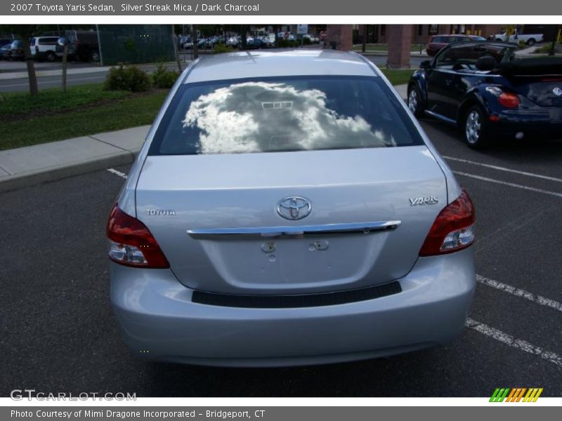 Silver Streak Mica / Dark Charcoal 2007 Toyota Yaris Sedan