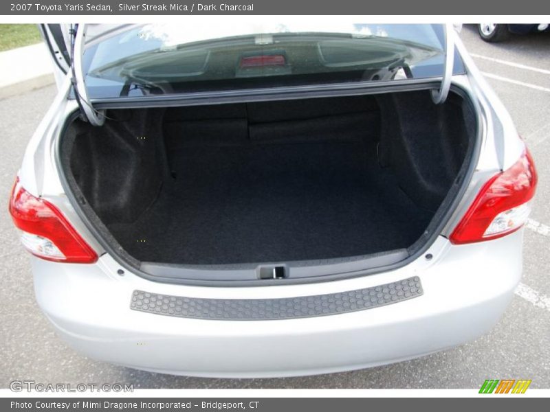 Silver Streak Mica / Dark Charcoal 2007 Toyota Yaris Sedan