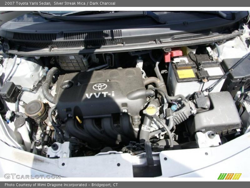 Silver Streak Mica / Dark Charcoal 2007 Toyota Yaris Sedan