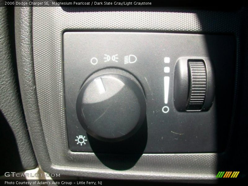 Magnesium Pearlcoat / Dark Slate Gray/Light Graystone 2006 Dodge Charger SE