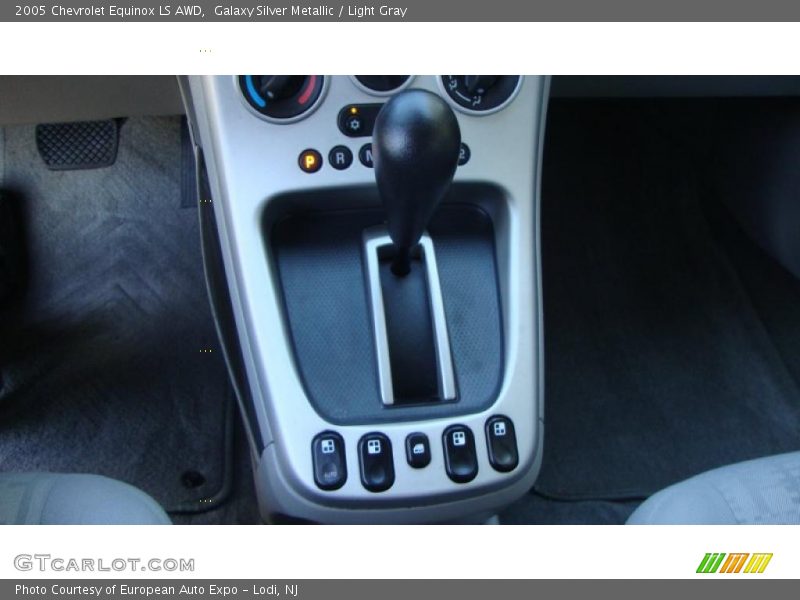 Galaxy Silver Metallic / Light Gray 2005 Chevrolet Equinox LS AWD