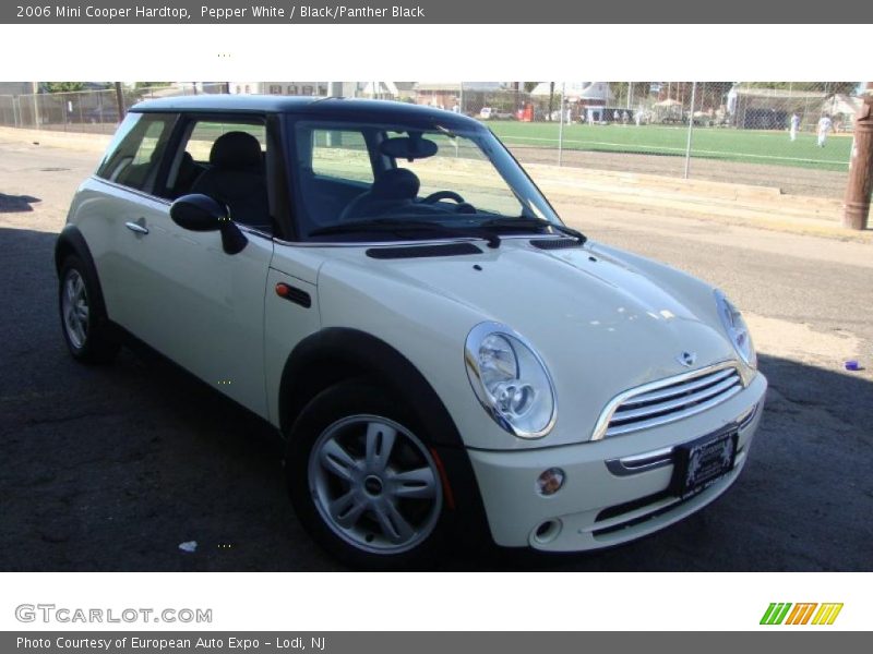 Pepper White / Black/Panther Black 2006 Mini Cooper Hardtop