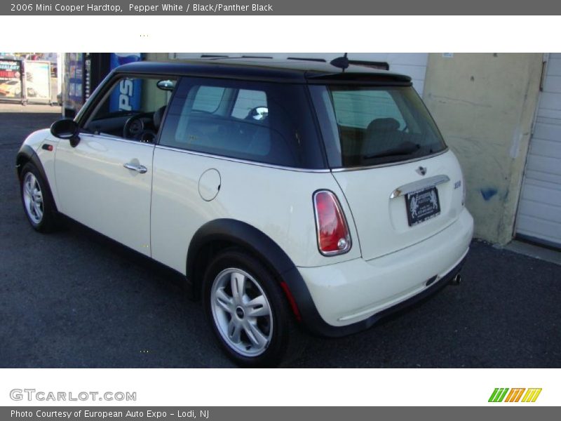 Pepper White / Black/Panther Black 2006 Mini Cooper Hardtop