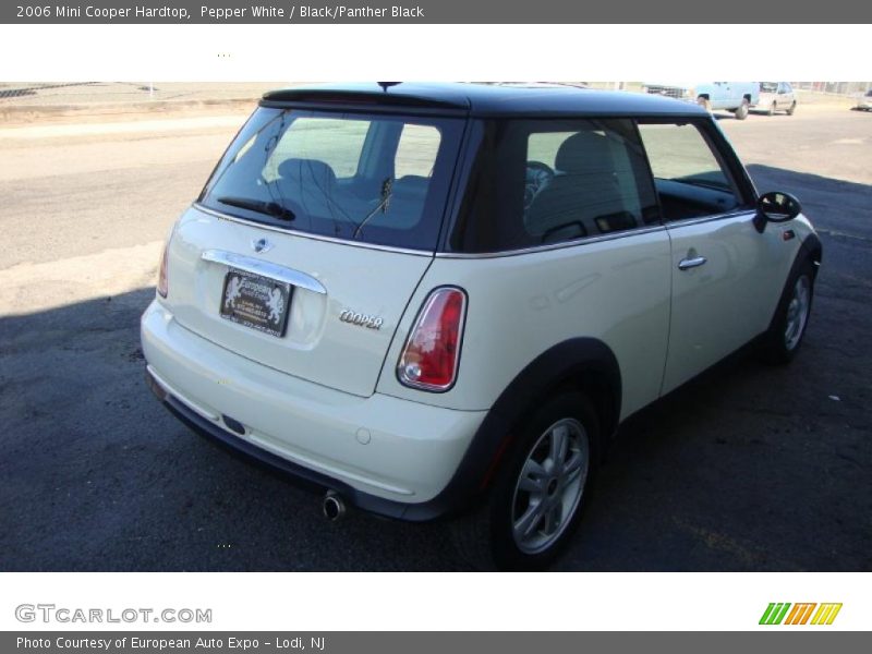 Pepper White / Black/Panther Black 2006 Mini Cooper Hardtop