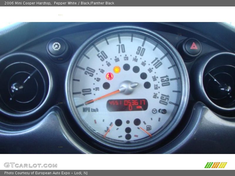 Pepper White / Black/Panther Black 2006 Mini Cooper Hardtop