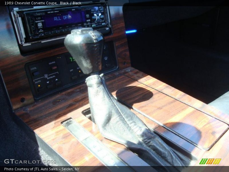 Black / Black 1989 Chevrolet Corvette Coupe