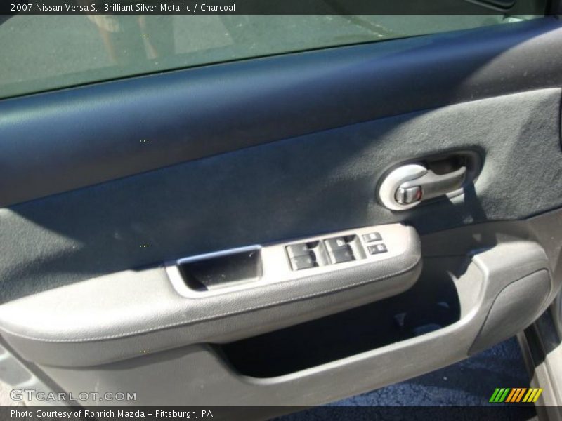 Brilliant Silver Metallic / Charcoal 2007 Nissan Versa S