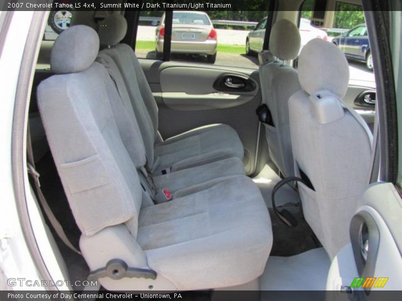 Summit White / Dark Titanium/Light Titanium 2007 Chevrolet Tahoe LS 4x4