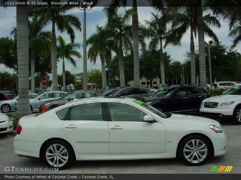 Moonlight White / Wheat 2010 Infiniti M 35 Sedan