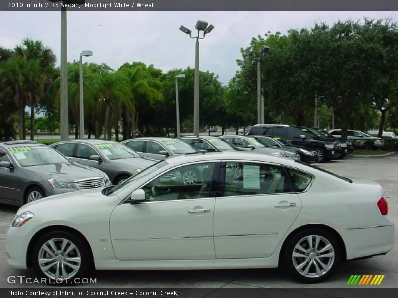 Moonlight White / Wheat 2010 Infiniti M 35 Sedan