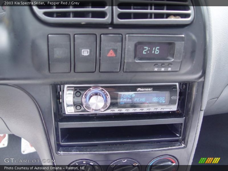 Pepper Red / Grey 2003 Kia Spectra Sedan