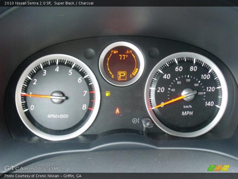 Super Black / Charcoal 2010 Nissan Sentra 2.0 SR