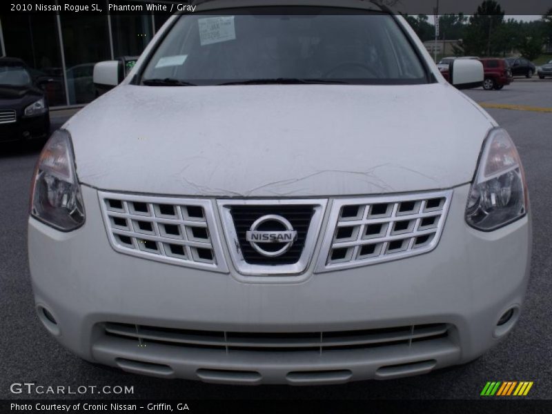 Phantom White / Gray 2010 Nissan Rogue SL