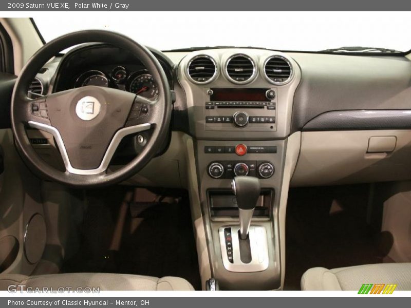 Polar White / Gray 2009 Saturn VUE XE