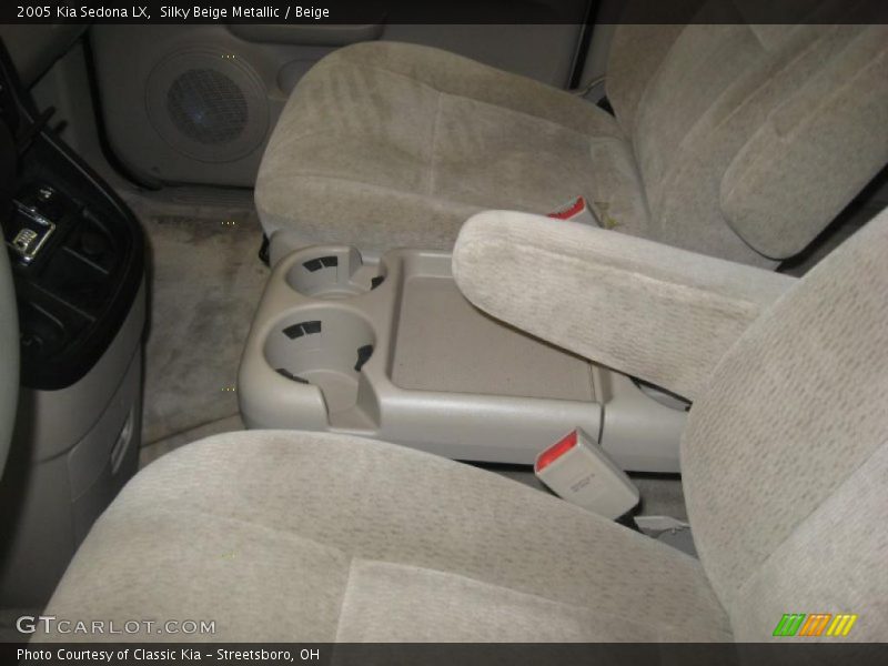 Silky Beige Metallic / Beige 2005 Kia Sedona LX