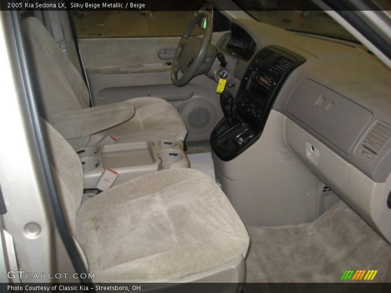 Silky Beige Metallic / Beige 2005 Kia Sedona LX