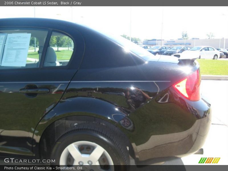Black / Gray 2006 Chevrolet Cobalt LS Sedan