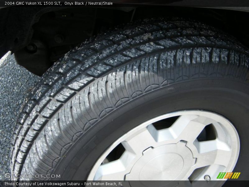 Onyx Black / Neutral/Shale 2004 GMC Yukon XL 1500 SLT
