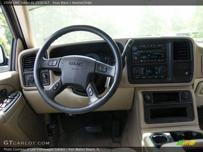 Onyx Black / Neutral/Shale 2004 GMC Yukon XL 1500 SLT