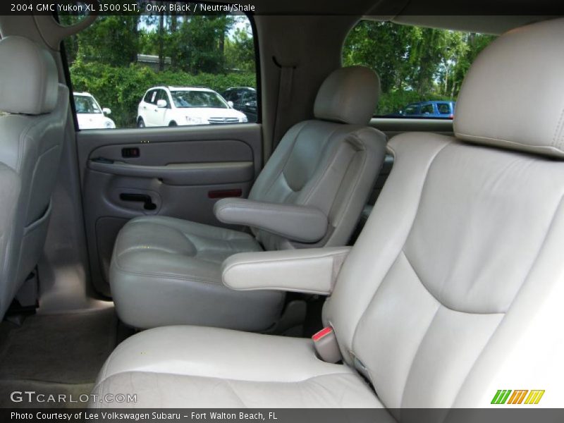 Onyx Black / Neutral/Shale 2004 GMC Yukon XL 1500 SLT