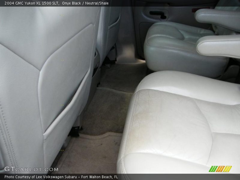 Onyx Black / Neutral/Shale 2004 GMC Yukon XL 1500 SLT
