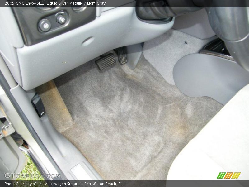 Liquid Silver Metallic / Light Gray 2005 GMC Envoy SLE