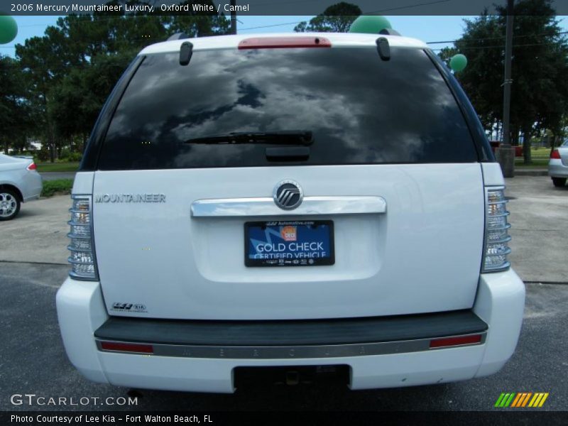 Oxford White / Camel 2006 Mercury Mountaineer Luxury