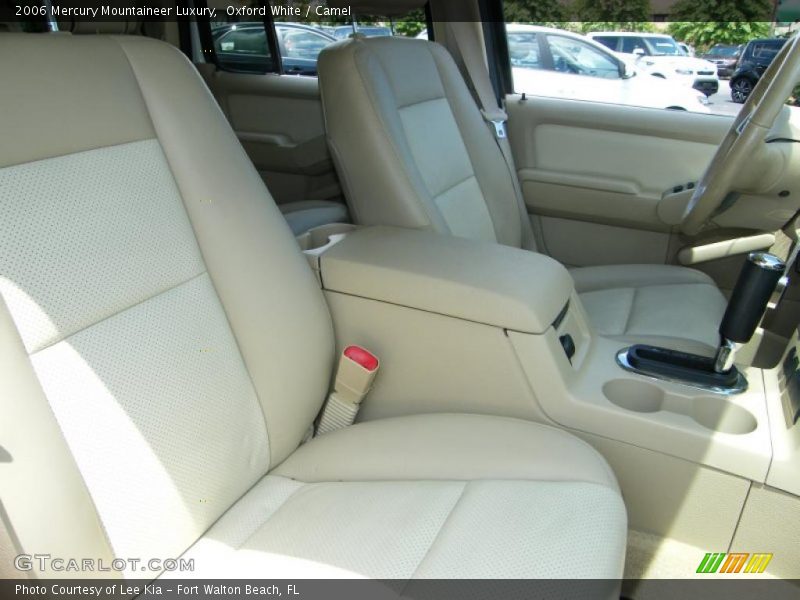 Oxford White / Camel 2006 Mercury Mountaineer Luxury