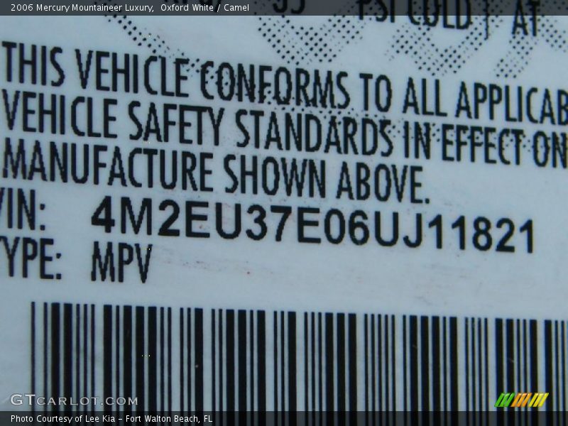 Oxford White / Camel 2006 Mercury Mountaineer Luxury