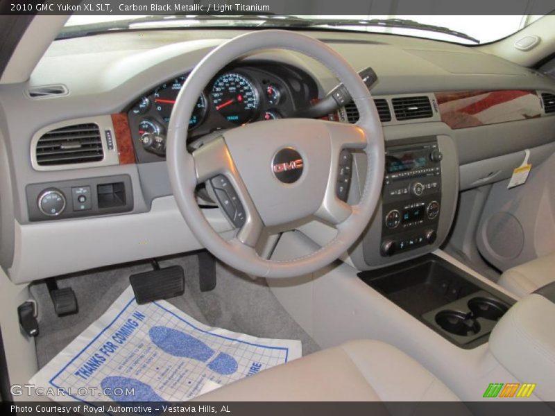 Carbon Black Metallic / Light Titanium 2010 GMC Yukon XL SLT