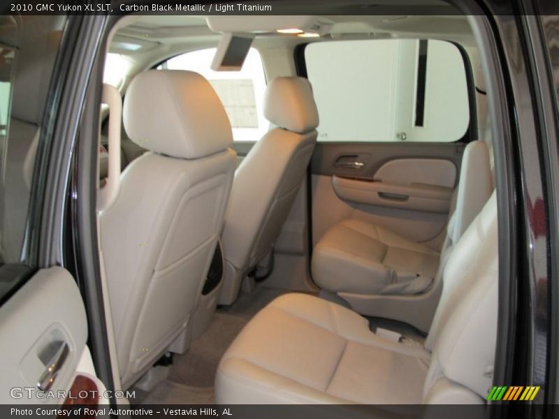 Carbon Black Metallic / Light Titanium 2010 GMC Yukon XL SLT