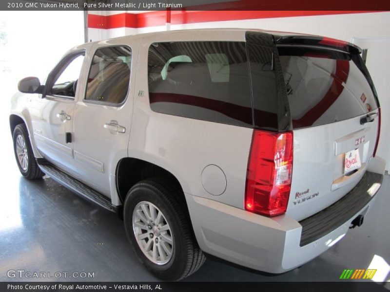 Pure Silver Metallic / Light Titanium 2010 GMC Yukon Hybrid