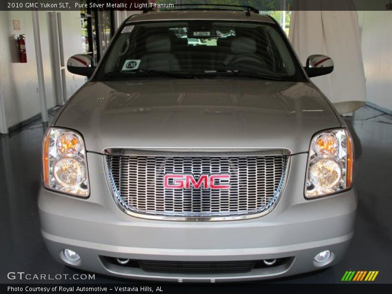 Pure Silver Metallic / Light Titanium 2010 GMC Yukon SLT