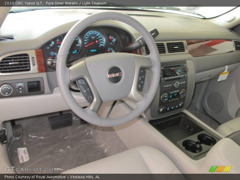 Pure Silver Metallic / Light Titanium 2010 GMC Yukon SLT